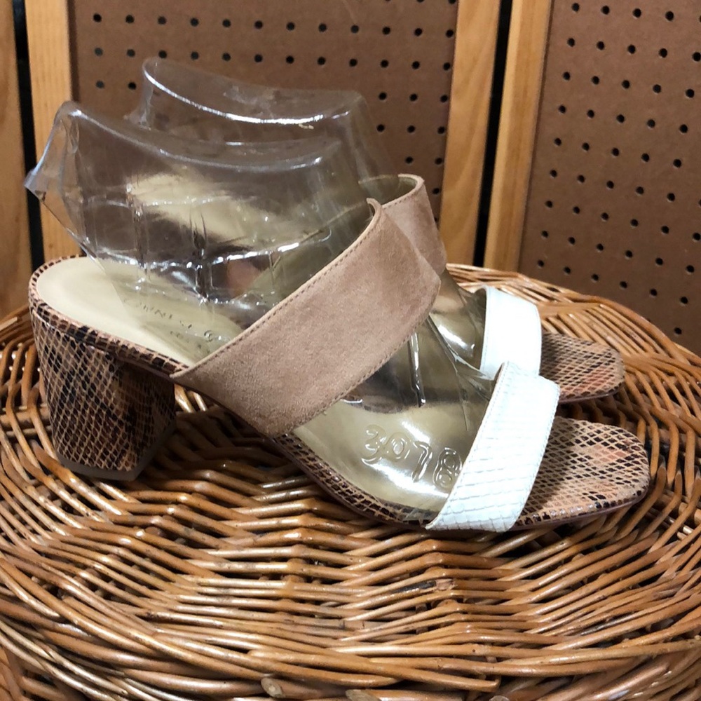 Chinese Laundry shoes